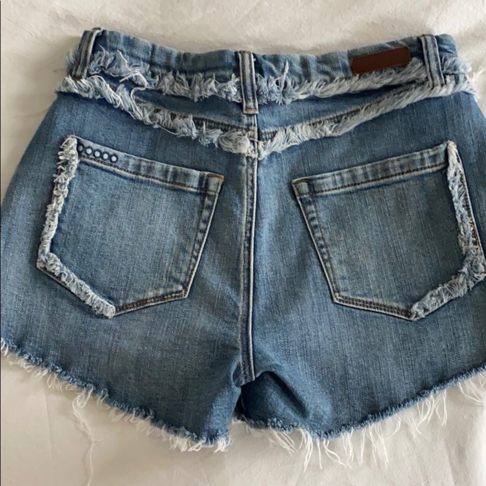 Blank NYC size 27 denim shorts - Picture 4 of 4